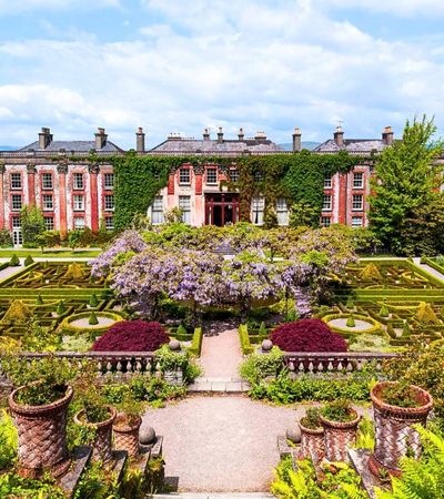 Bantry House front garden